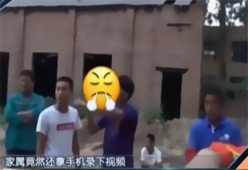 珠江電纜快訊|男子觸電被困，家屬怒斥消防員“帶電也得救”！